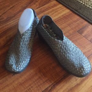 Skechers Flexible's MF size 10 gray stretch New